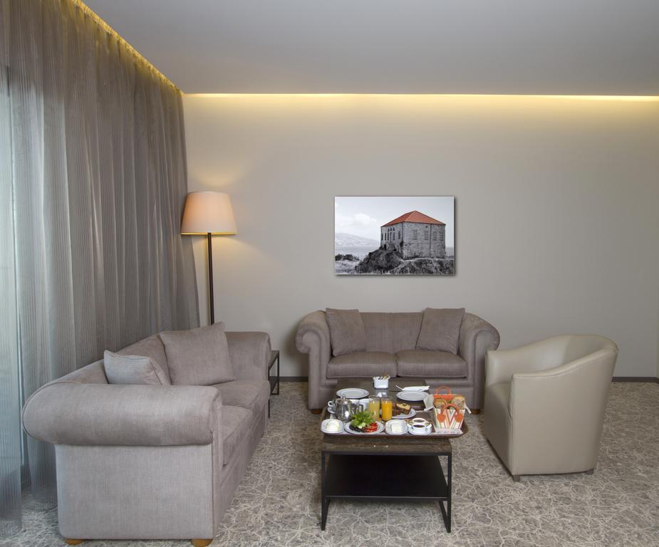 Promenade Hotel Zalqa Exterior photo