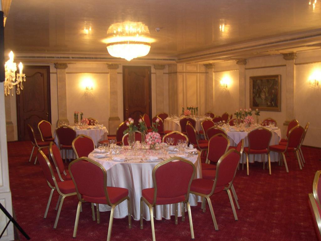 Promenade Hotel Zalqa Exterior photo